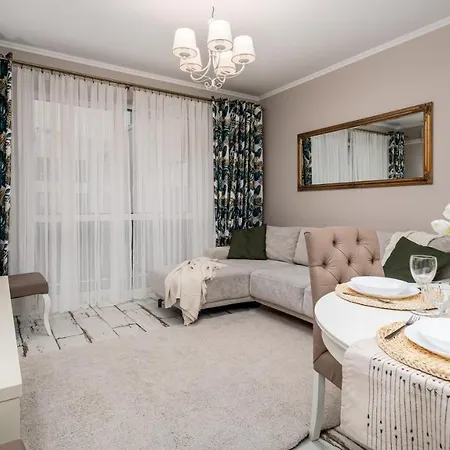 Nowe Odolany - Wola Business Center, Sun & Snow * 바르샤바