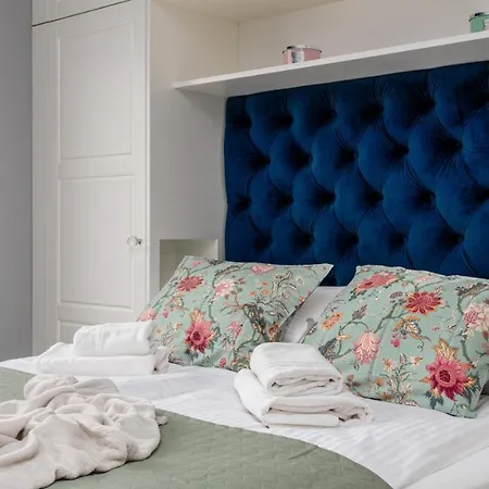 Nowe Odolany - Wola Business Center, Sun & Snow